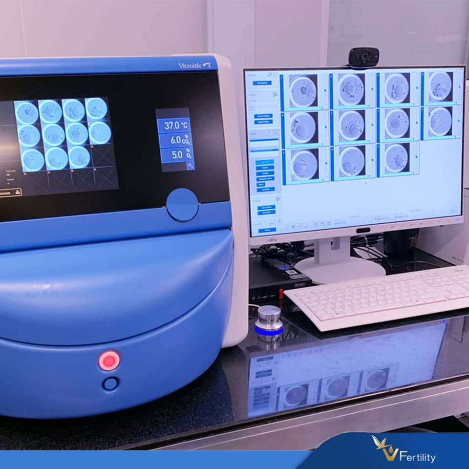 ตู้เพาะเลี้ยงตัวอ่อน EMBRYOSCOPE PLUS