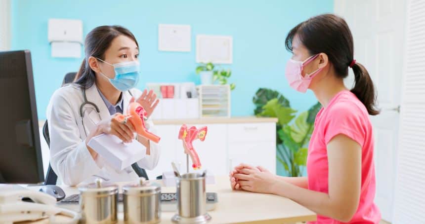 สูตินรีแพทย์อธิบายรอบวันไข่ตกก่อนกระบวนการย้ายตัวอ่อนแบบ Frozen Embryo Transfer