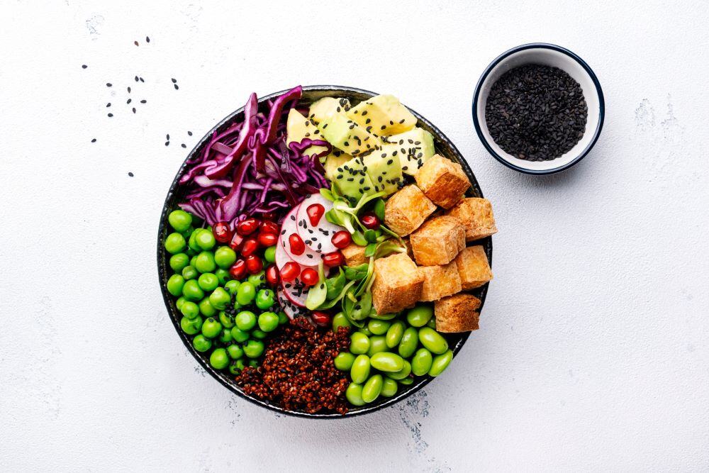 โปรตีนสำหรับคนท้องที่สาย Vegan ทานได้ เช่น เต้าหู้ เทมเป้ และถั่วต่าง ๆ