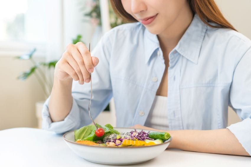 เตรียมตั้งครรภ์ห้ามกินอาหารแปรรูป ควรกินโปรตีน ผักผลไม้ และไขมันดี