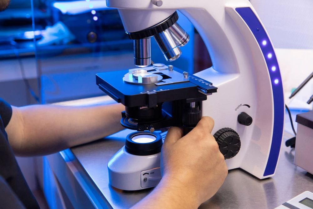 การตรวจน้ำเชื้อด้วย AIOM โดยกล้องจุลทรรศน์แบบละเอียด